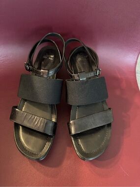 Strappy Wedge Heeled Dansko Black Leather & Elastic Sandals Size 10